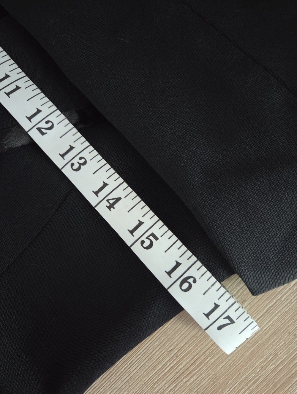 Elizabeth and James Black Wool Tuxedo Blazer Velvet Trim Womens Size 4 - Picture 4 of 7